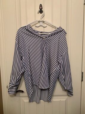 Zara Baggy Fit Beachy Blue and White Striped Button Down